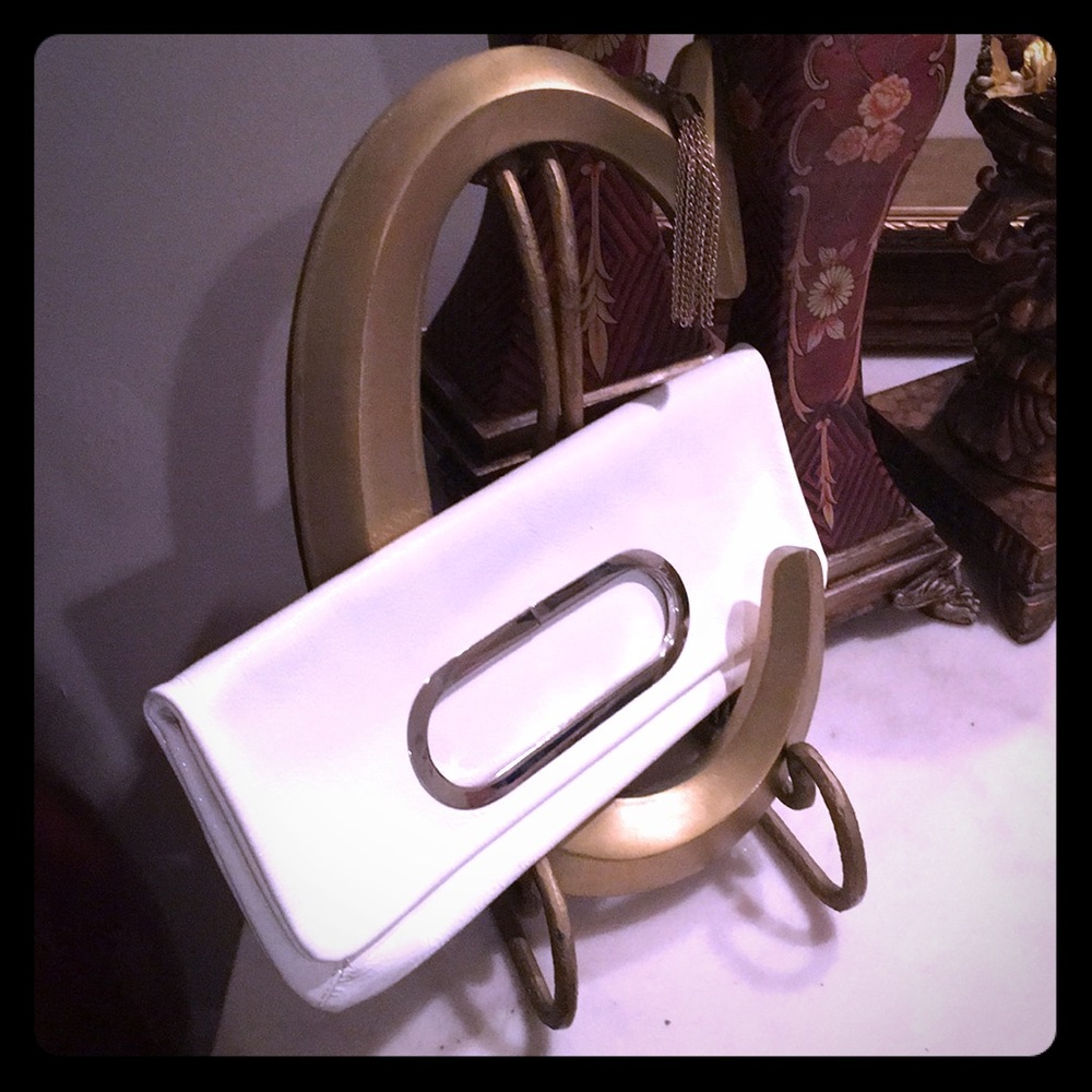 EUC White clutch by Mja